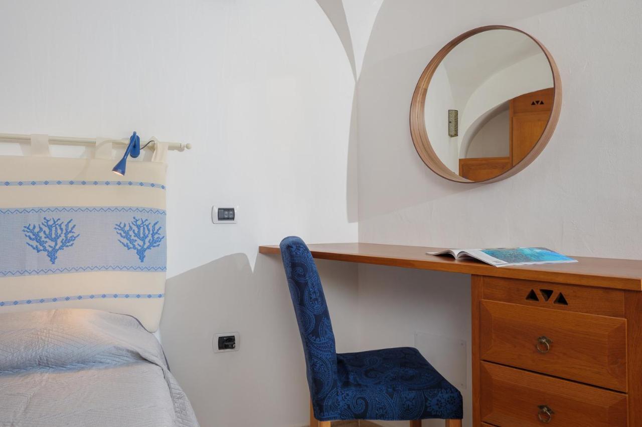 Villetta Azzurro - Sherdenia Luxury Apartments マリネッラ エクステリア 写真